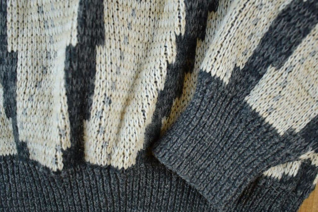 Vintage 1990s Todays News Knit Abstract Pattern Crewneck Sweater  90s Crewneck  Preppy Knits