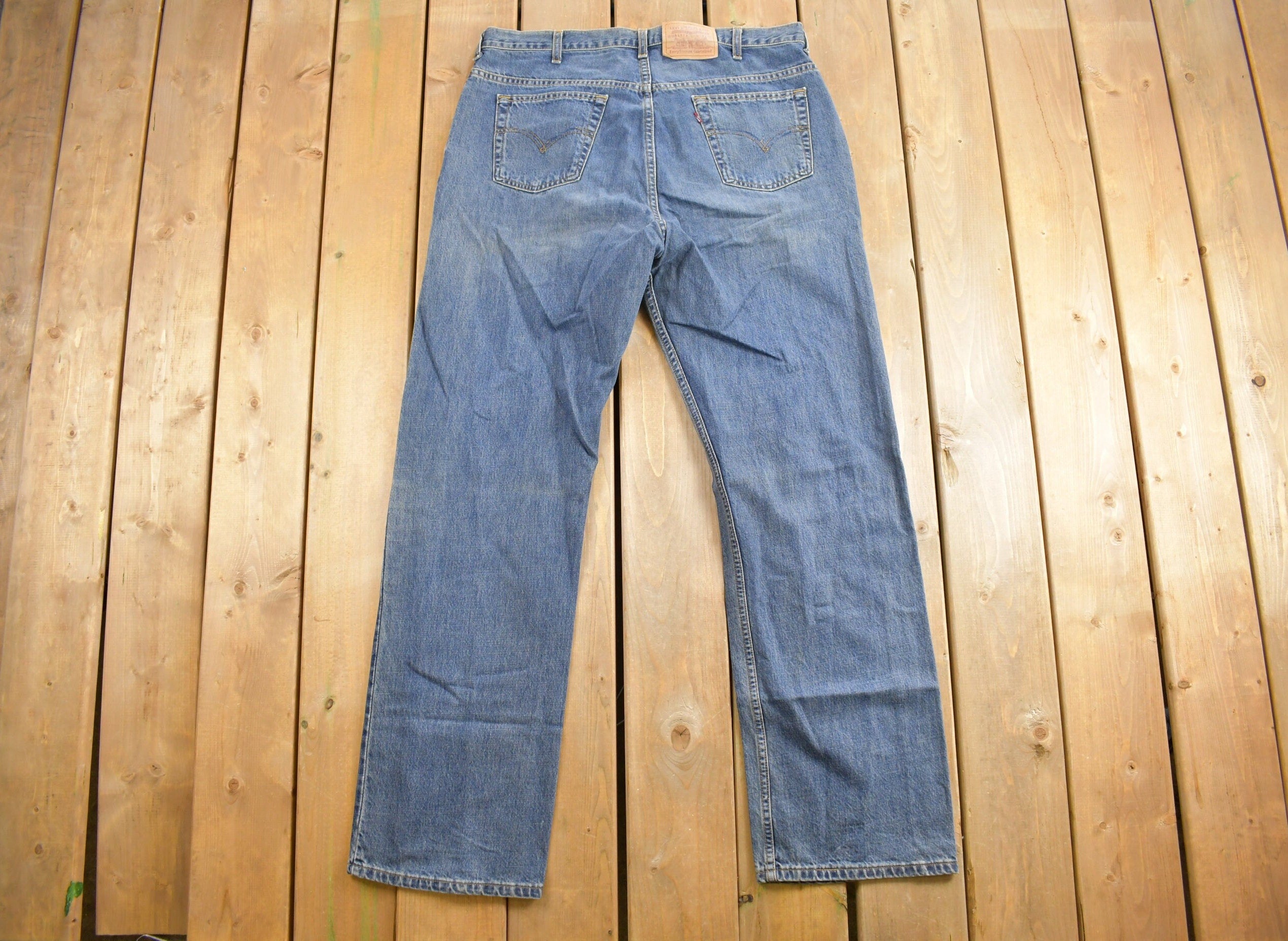 Vintage 1990s Levi's 528 Metro Fit Denim Jeans Size 38 x 34