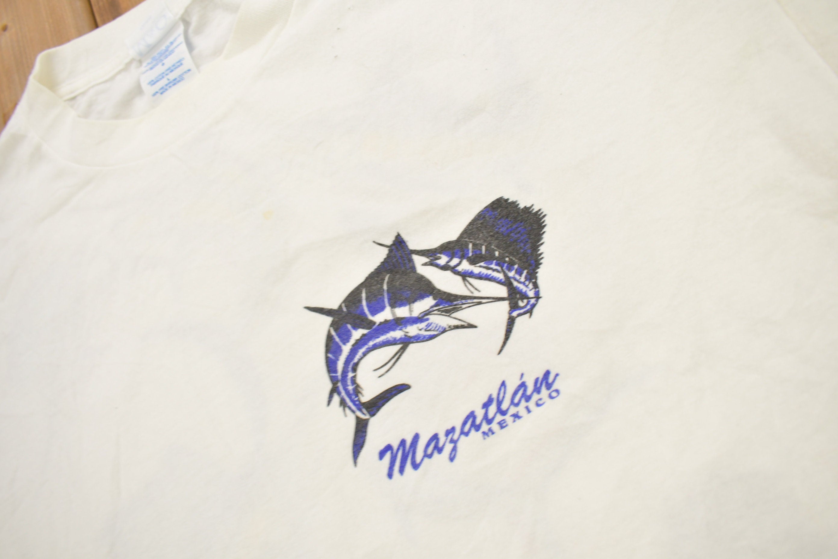 Vintage 1990s Mazatlán Mexico Marlin Fish Theme Graphic T-Shirt