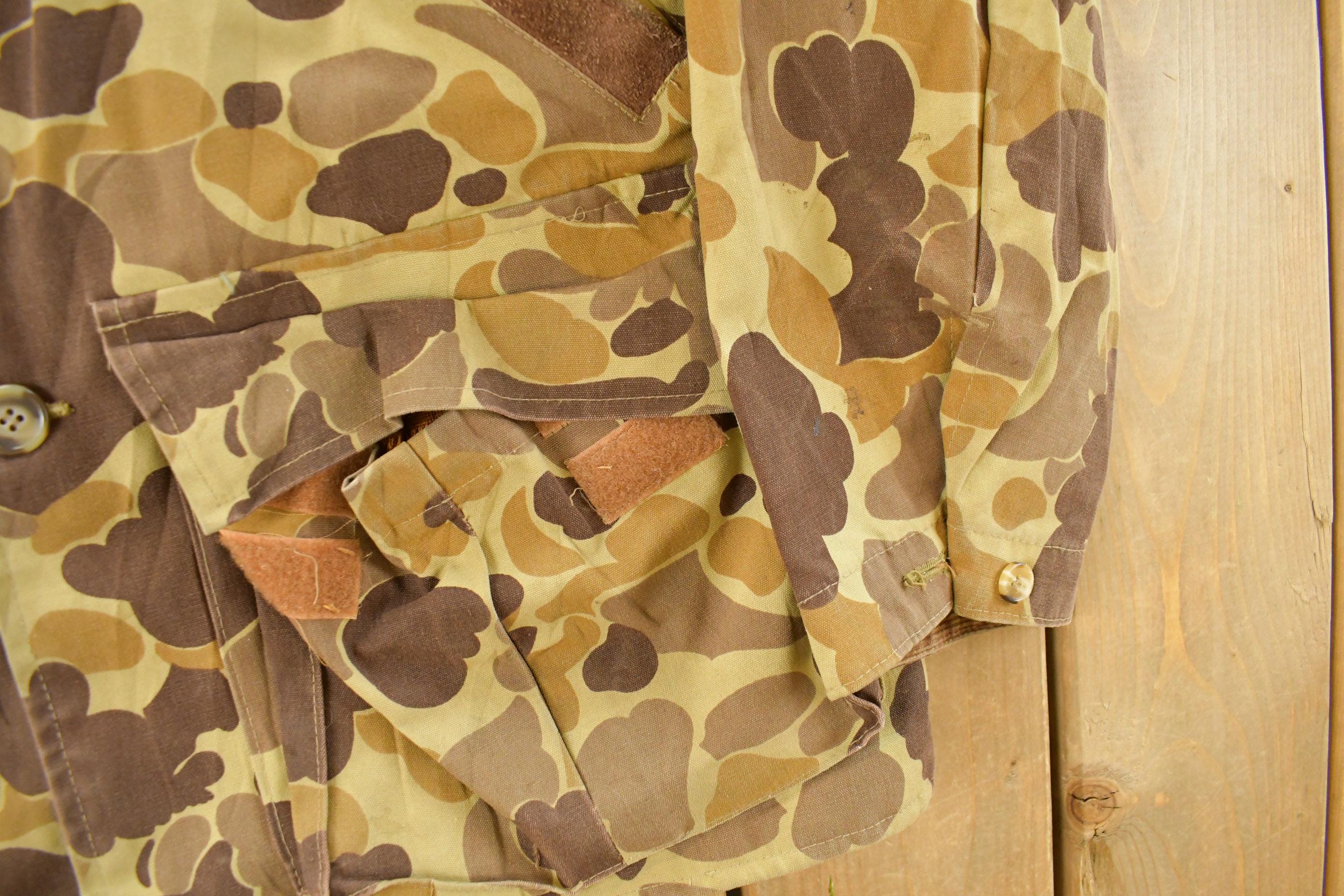 Vintage 1980s Game Winner Duck Camouflage Canvas Hunting Jacket Men's Medium