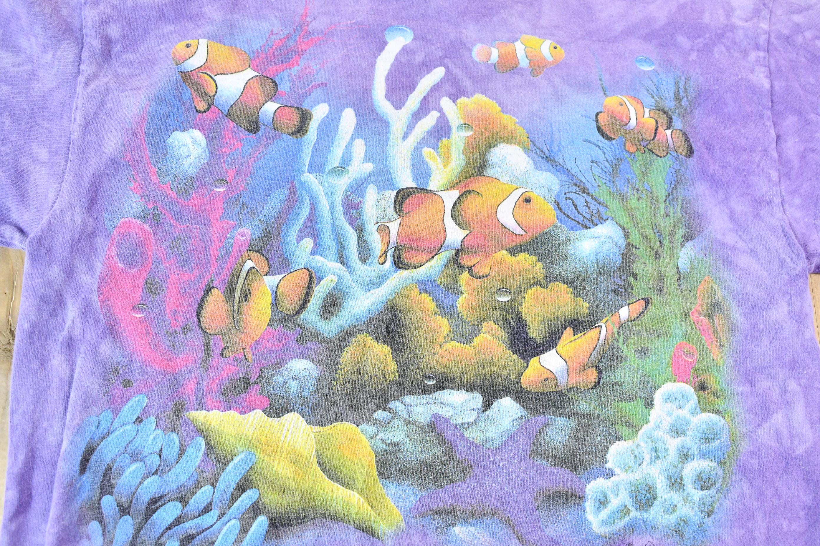 Vintage 2000 Purple The Mountain Clown Fish Aquatic Reef Tie Dye Graphic T-Shirt