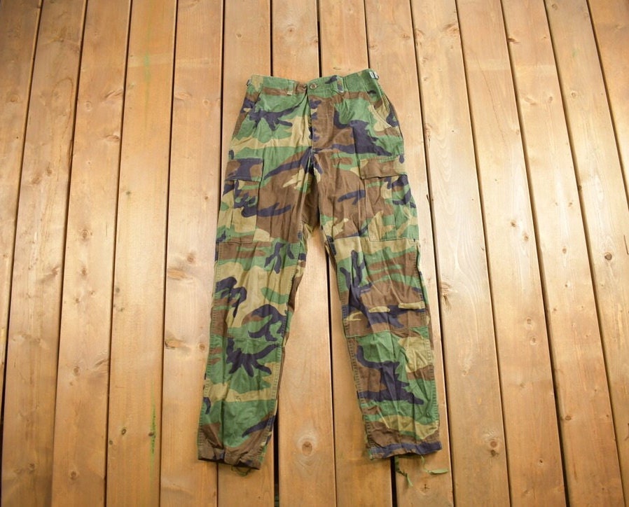 Vintage 1990s Army Camouflage Cargo Pants Size 27x31
