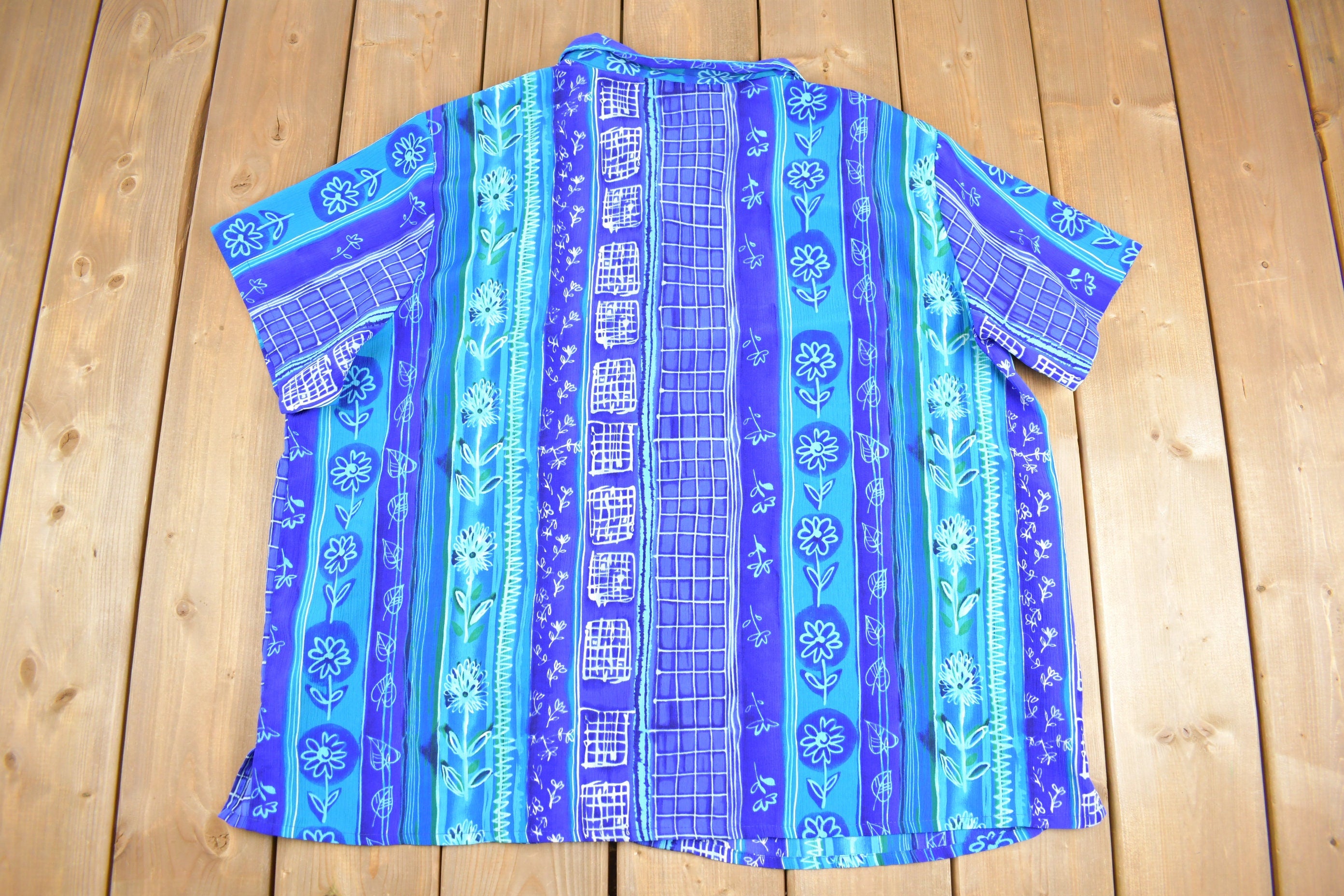 Vintage 1980s Ship n Shore Womens Button Up Shirt