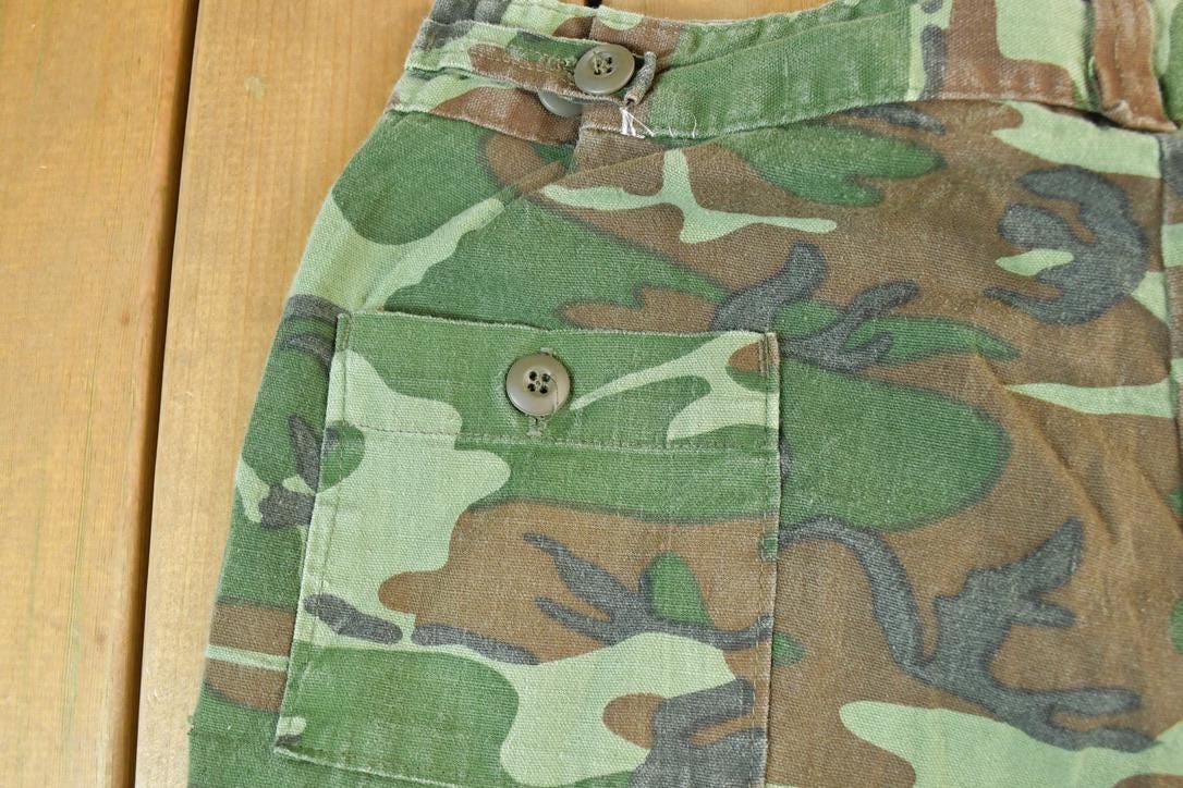 Vintage 1990s Army Camouflage Cargo Pants Size 34 x 29
