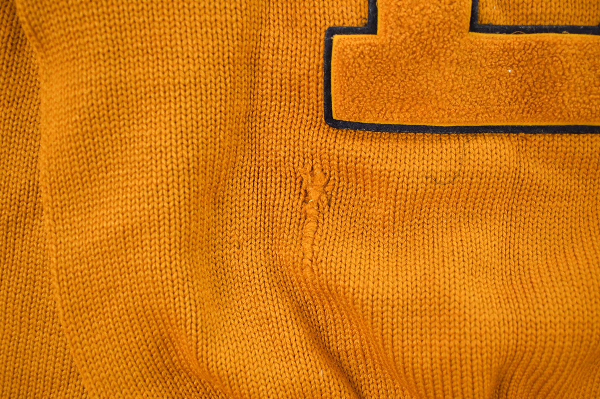 Vintage 1940s Nelson Knitting Mills of Duluth Collegiate Varsity Style Knit Sweater Men's Small