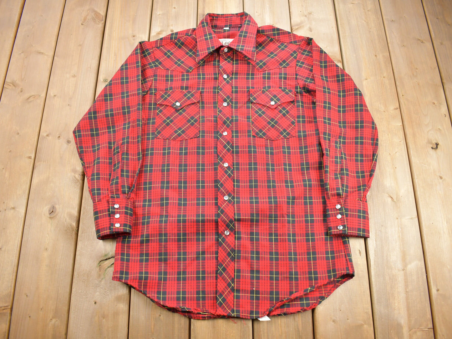 Vintage 1970s Lee Western Style Snap Button Flannel / True Vintage / Western Shirts / Made in USA / Cowboy Shirt / X Long Tails