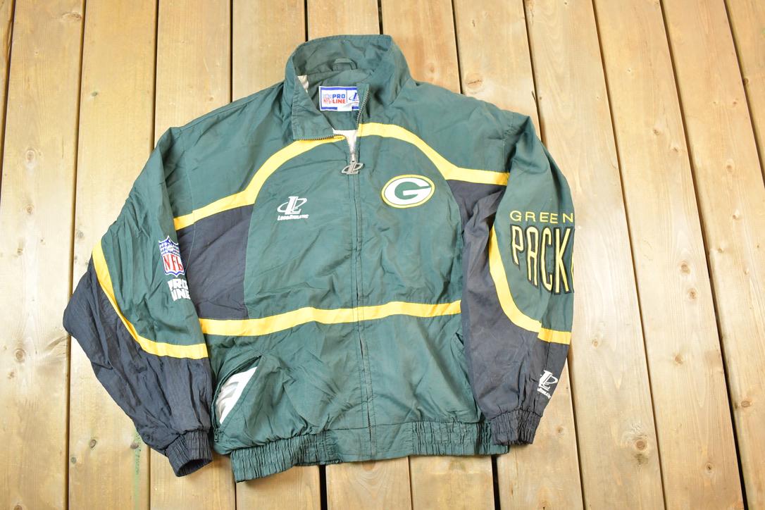 Vintage 1990s Green Bay Packers AOP Proline Logo Athletic NFL Football Warm Up Spring Jacket Made In USA