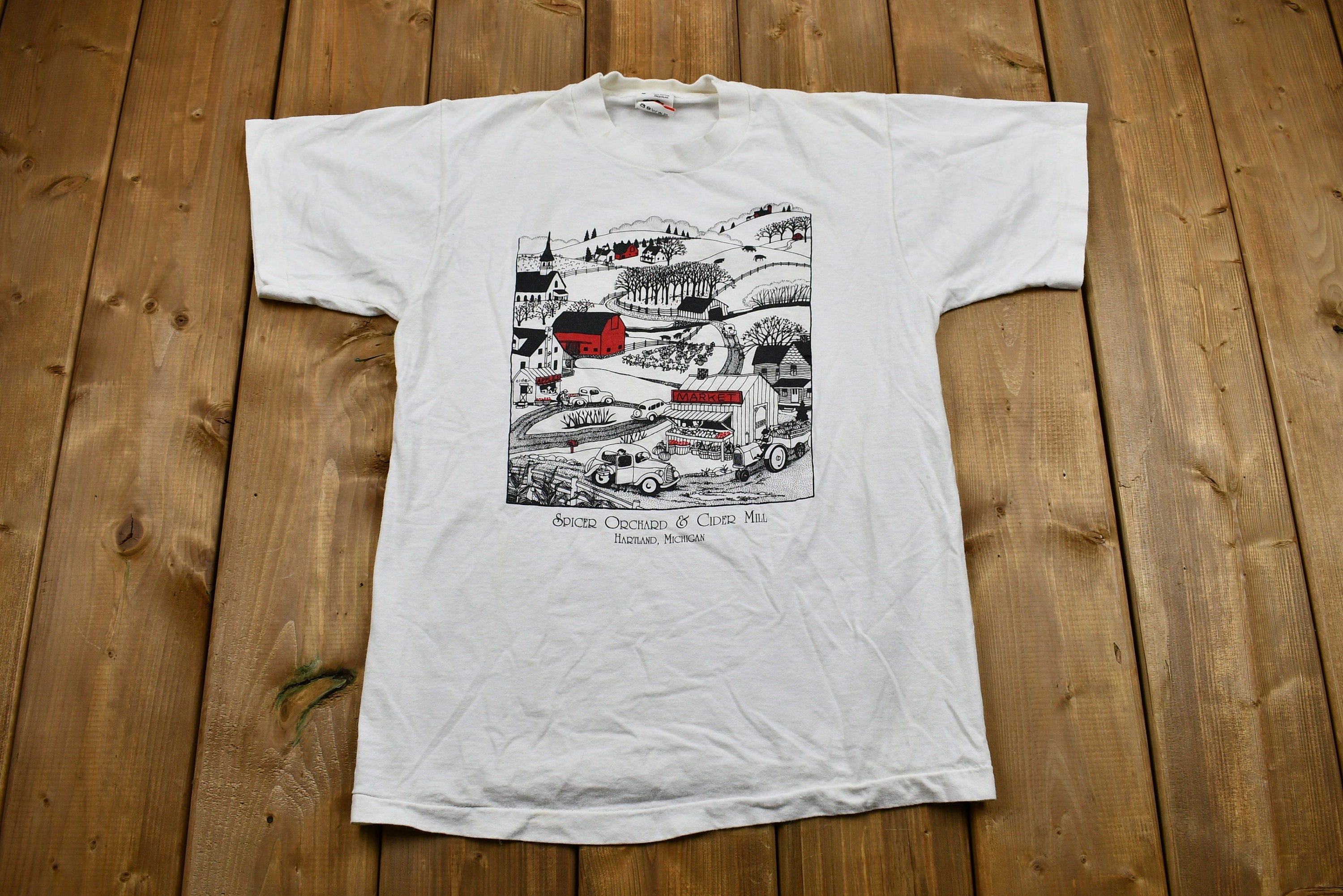 Vintage 1990s Spicer Orchard & Cider Mill T-Shirt