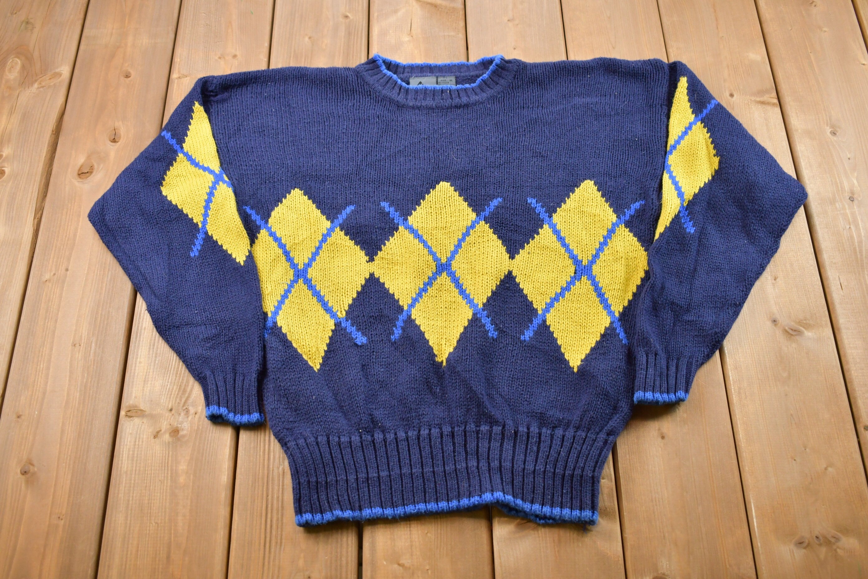 Vintage 1990s Knitted Sweater / Vintage 90s Crewneck / Pattern Sweater / Outdoor / Hand Knit / Pullover Sweatshirt