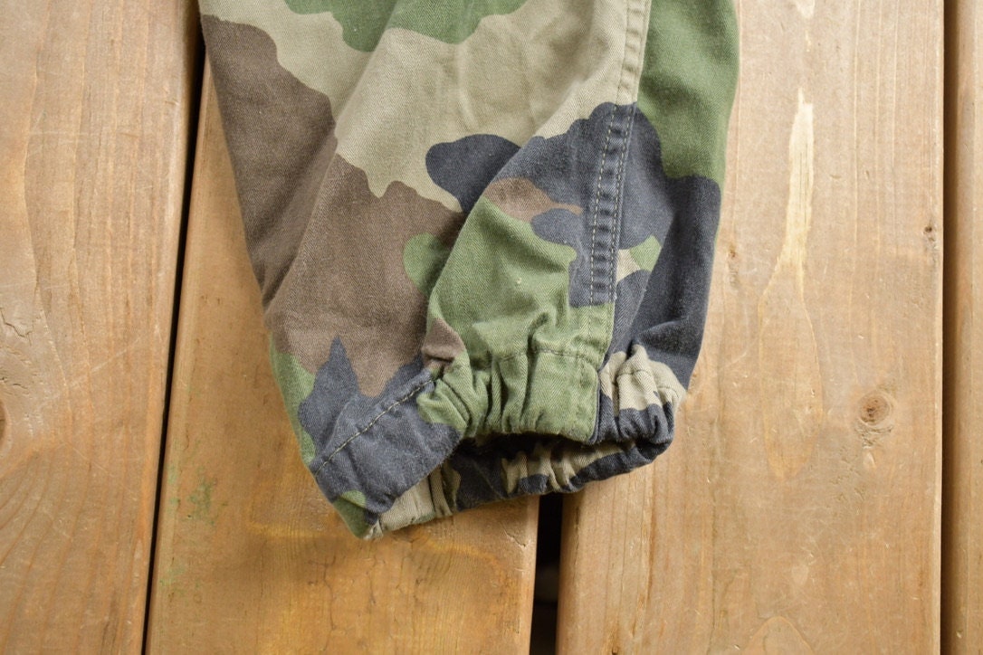 Vintage 1996 Army Woodland Camouflage Cargo Pants Size 33 x 25.5