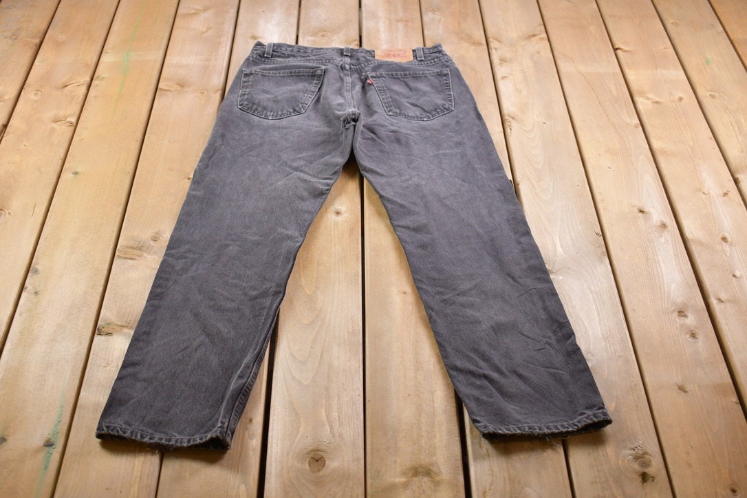 Vintage 1990s Black Levi's 505 Red Tab Denim Jeans Size 32 x 31.5