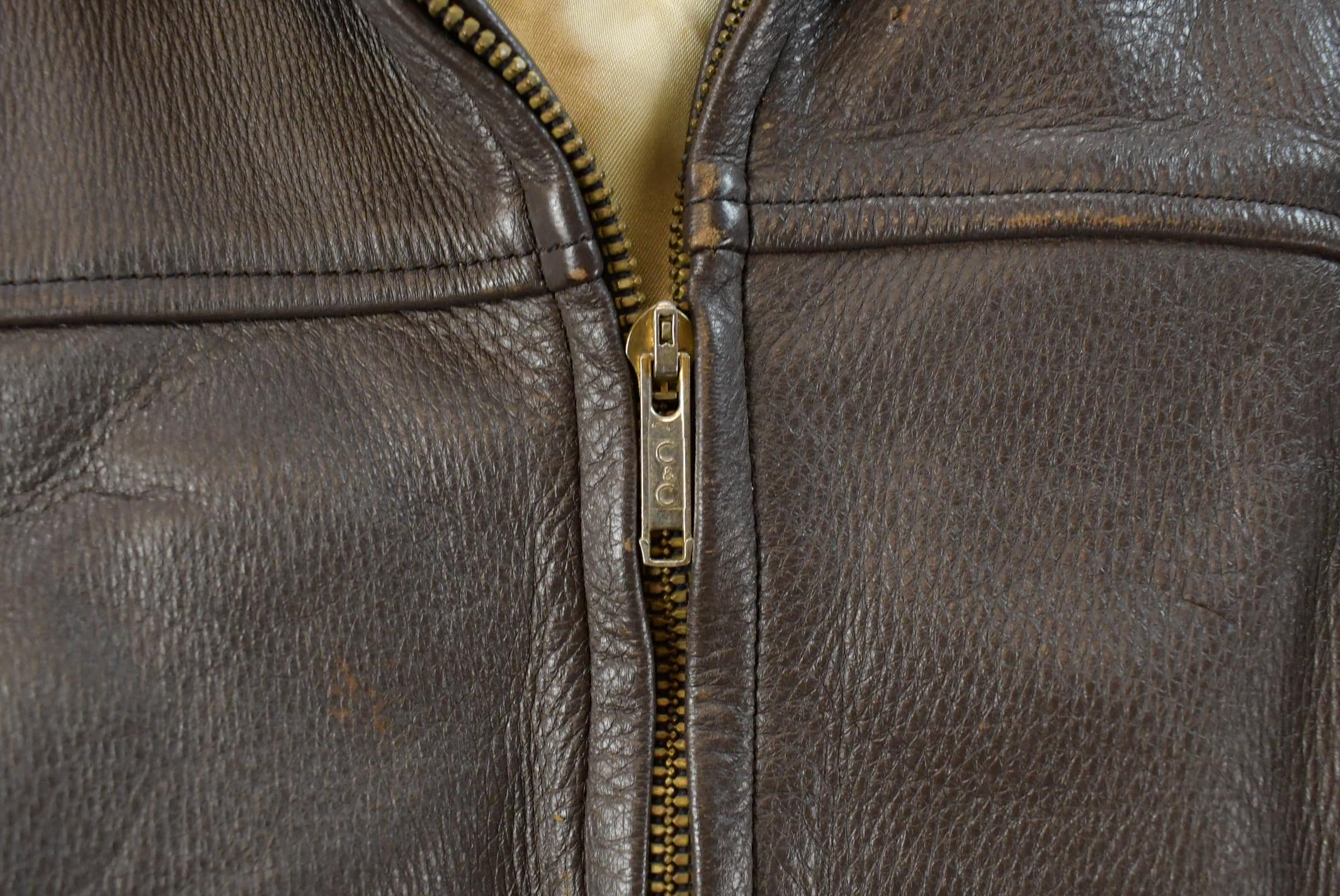 Vintage 1970s DeerWear Deer Skin Leather Bomber Jacket Made In USA Men's M