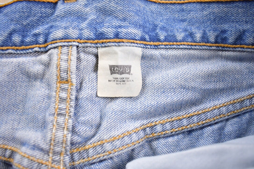 Vintage 1990s Levi Red Tab Jeans Size 31 x 32