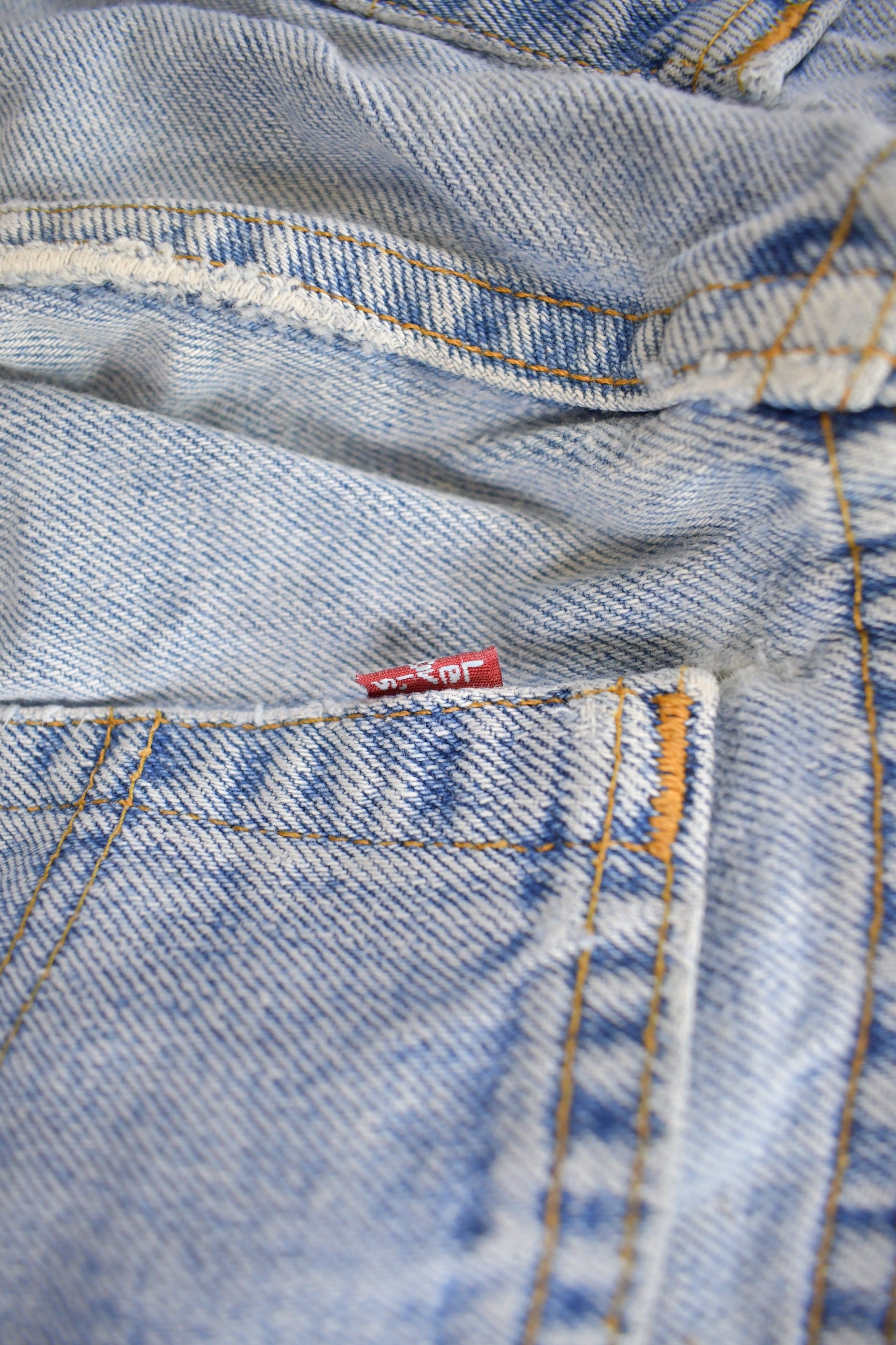 Vintage 1990s Levi's 560 Red Tab Jeans Size 30 x 31