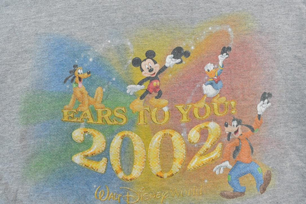 Vintage 2002 Walt Disney World Mickey Mouse Disney Crewneck