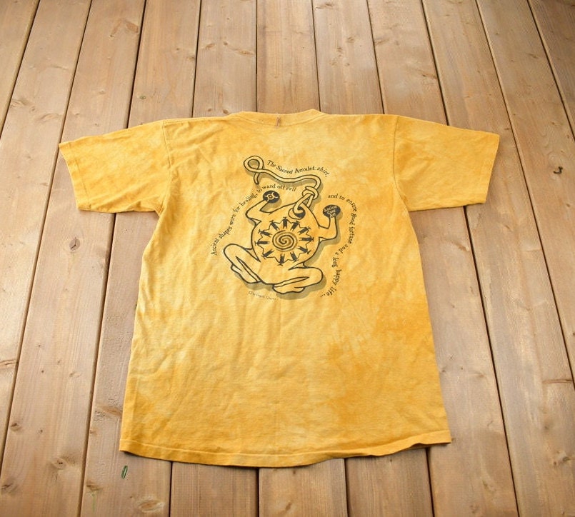 Vintage 1990s Sacred Amulet Single Stitch Graphic T Shirt Size L