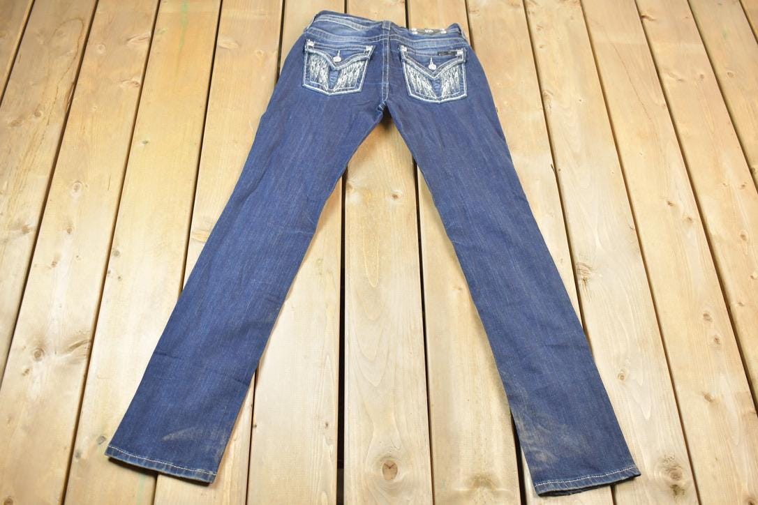 Vintage Y2K Miss Me Bedazzled mid Rise Jeans Size 26x33