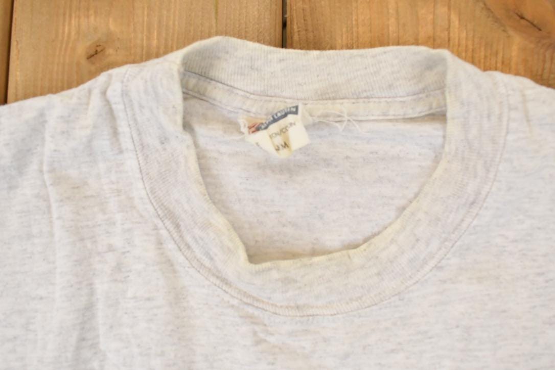 Vintage 1990s Chaps Ralph Lauren Souvenir Travel T-Shirt Men's M / Destination Shirt / 90s Single Stitch Graphic Tee / Made in USA