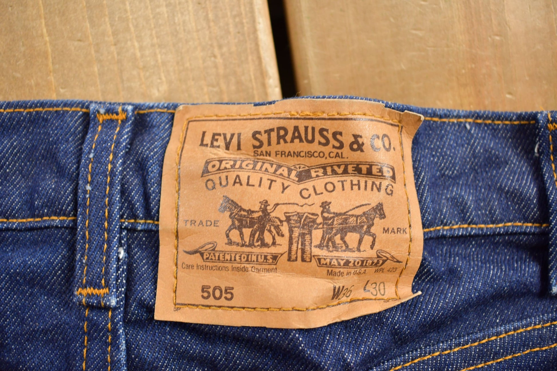 Vintage 1980s Levi's 505 Orange Tab Jeans Size 34 x 31