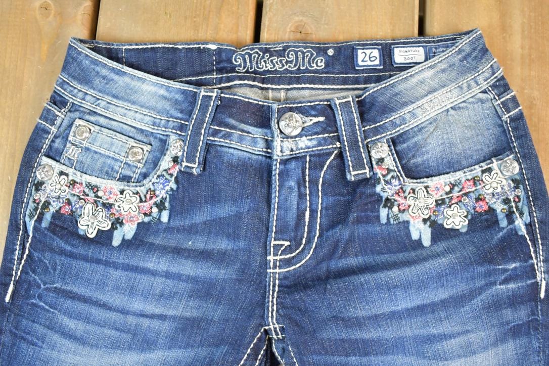 Vintage Y2K Miss Me Bedazzled Low Rise Jeans Size 26x31