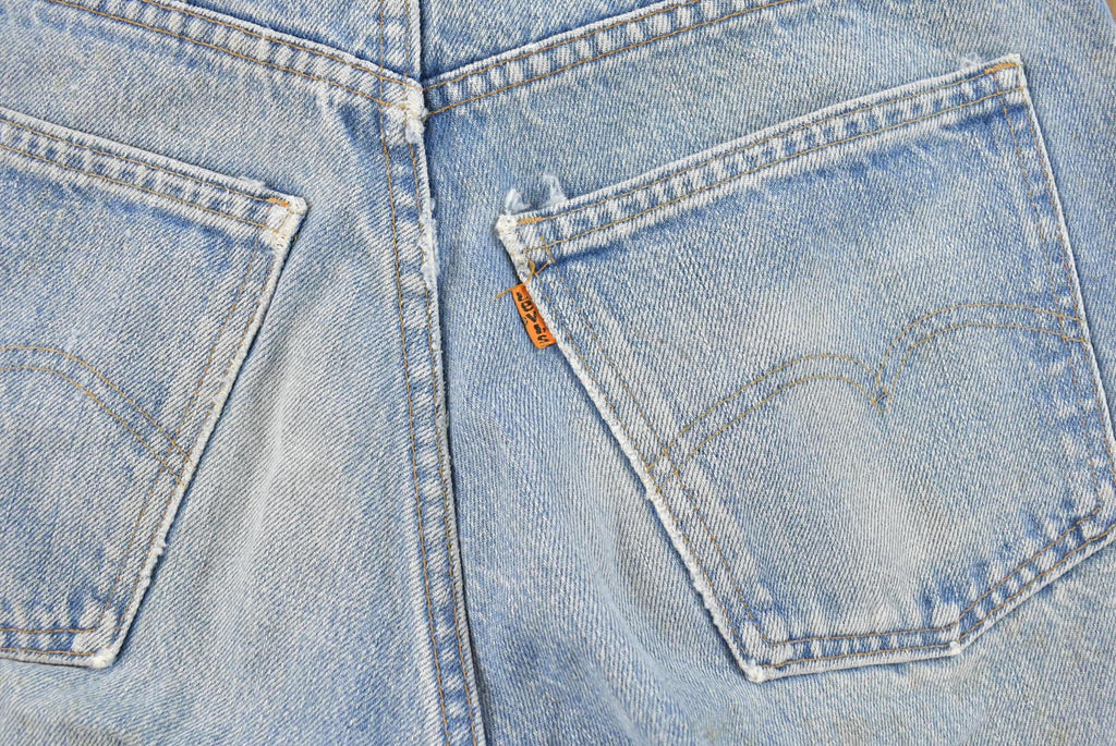 Vintage 1990s Levi's Cut Off Relaxed Fit Jean Shorts Women's 30