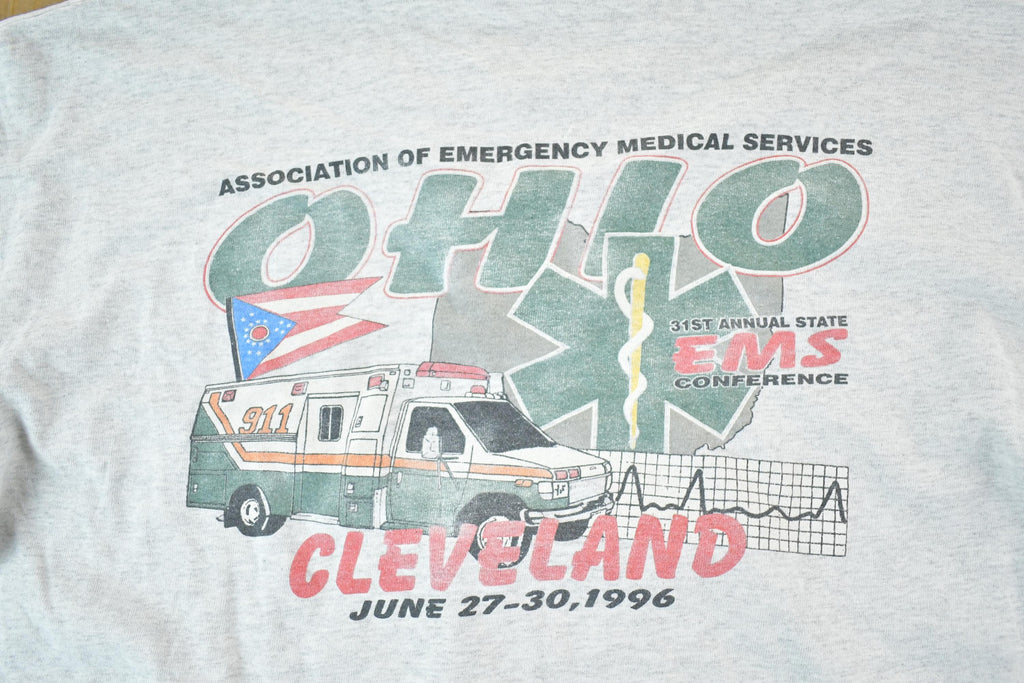 Vintage 1990s Cleveland Ohio EMS Souvenir Quarter Button T-Shirt Mens L