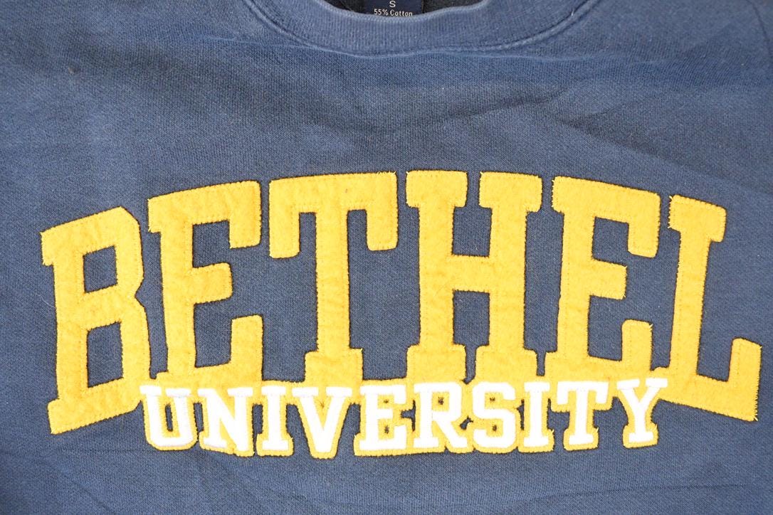 Vintage 1990s Jansport Bethel University Embroidered Crewneck Sweater Mens S