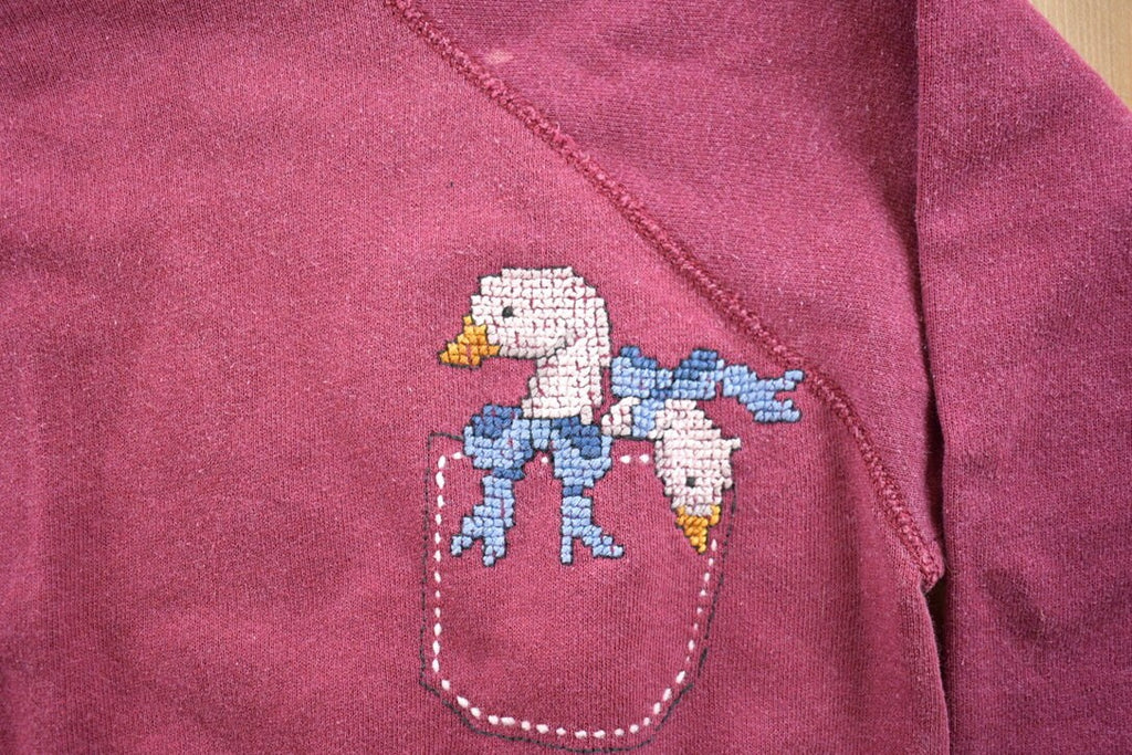 Vintage 1990s Embroidered Swan Theme Crewneck Sweater
