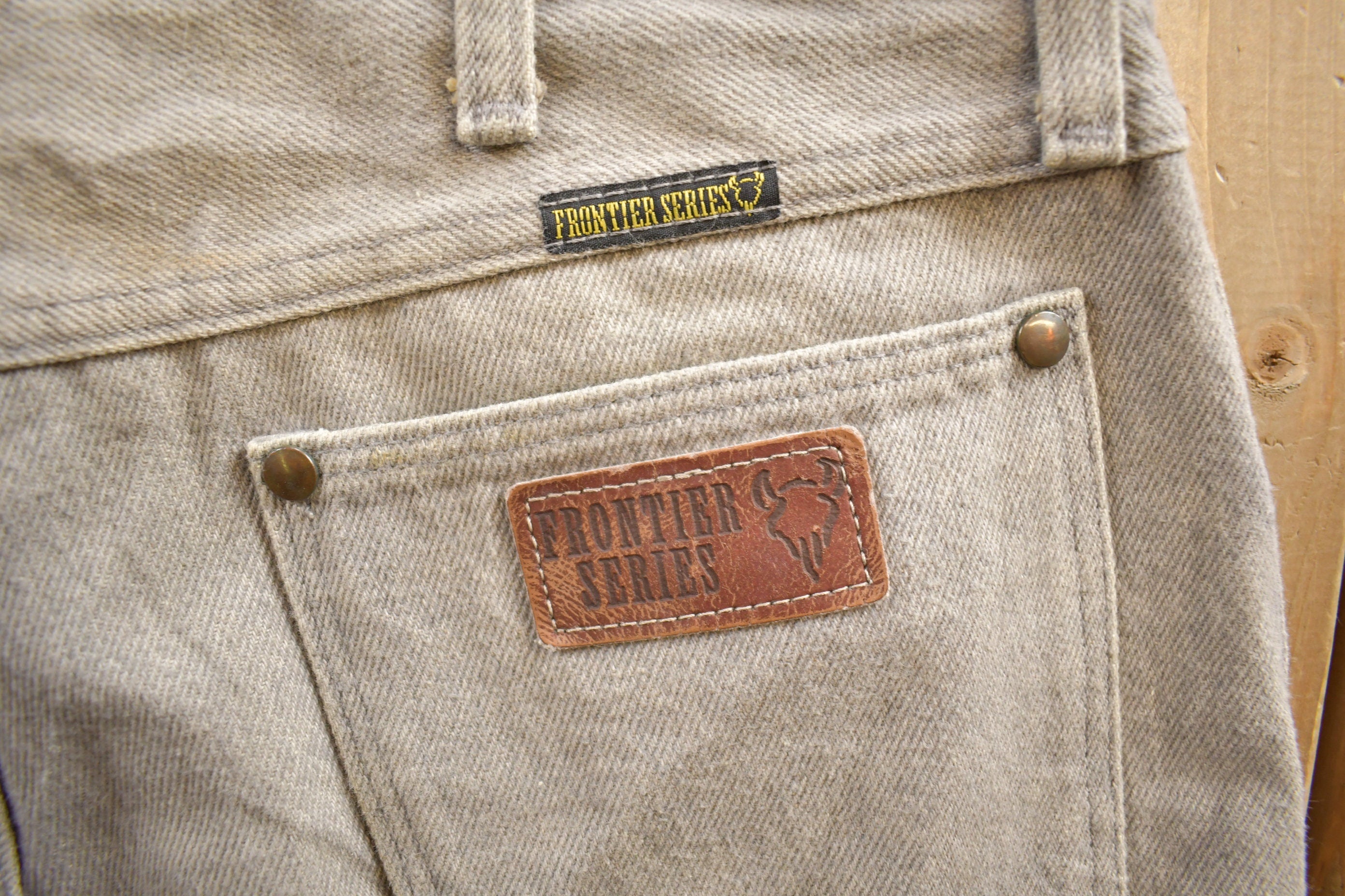 Vintage 1980s Frontier Series Jeans Size 32x32