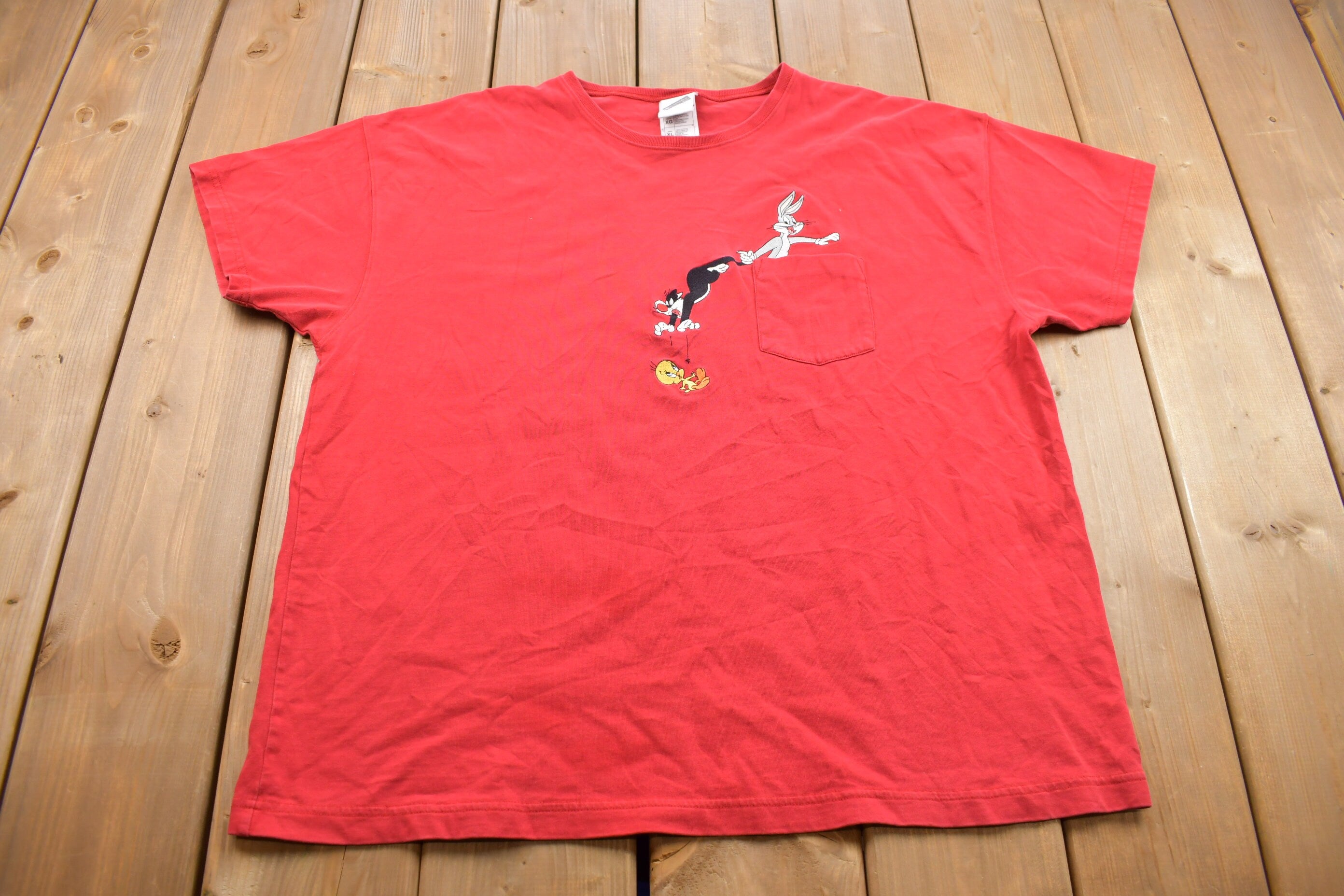 Vintage 1990s Looney Tunes Bugs Bunny Graphic Pocket T Shirt