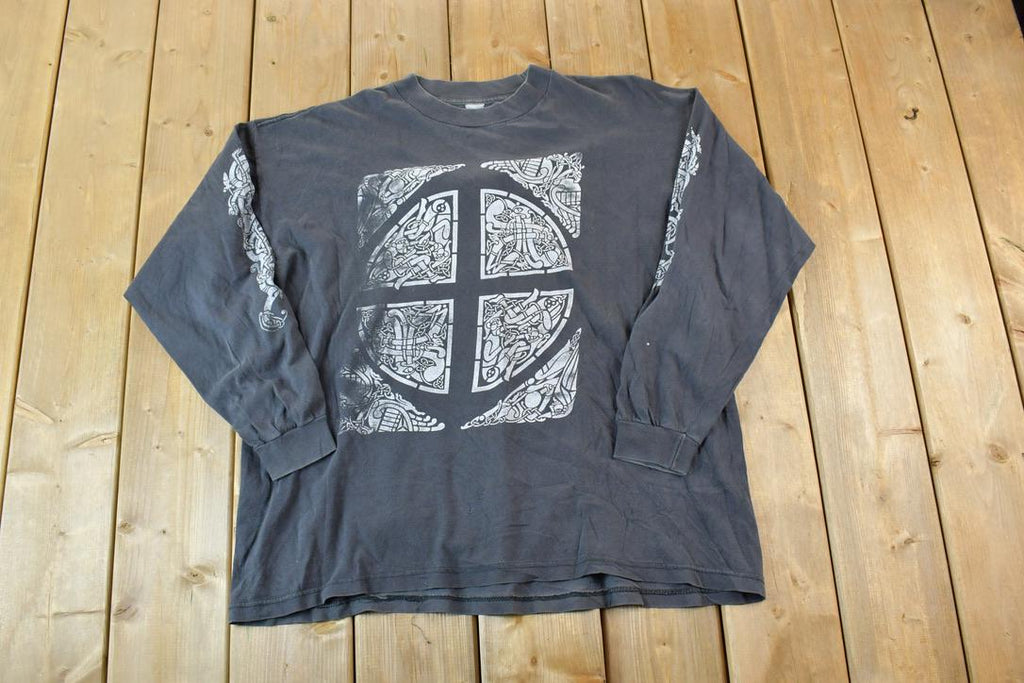 Vintage 1990s Abstract Pattern Church Pattern Crewneck Sweatshirt