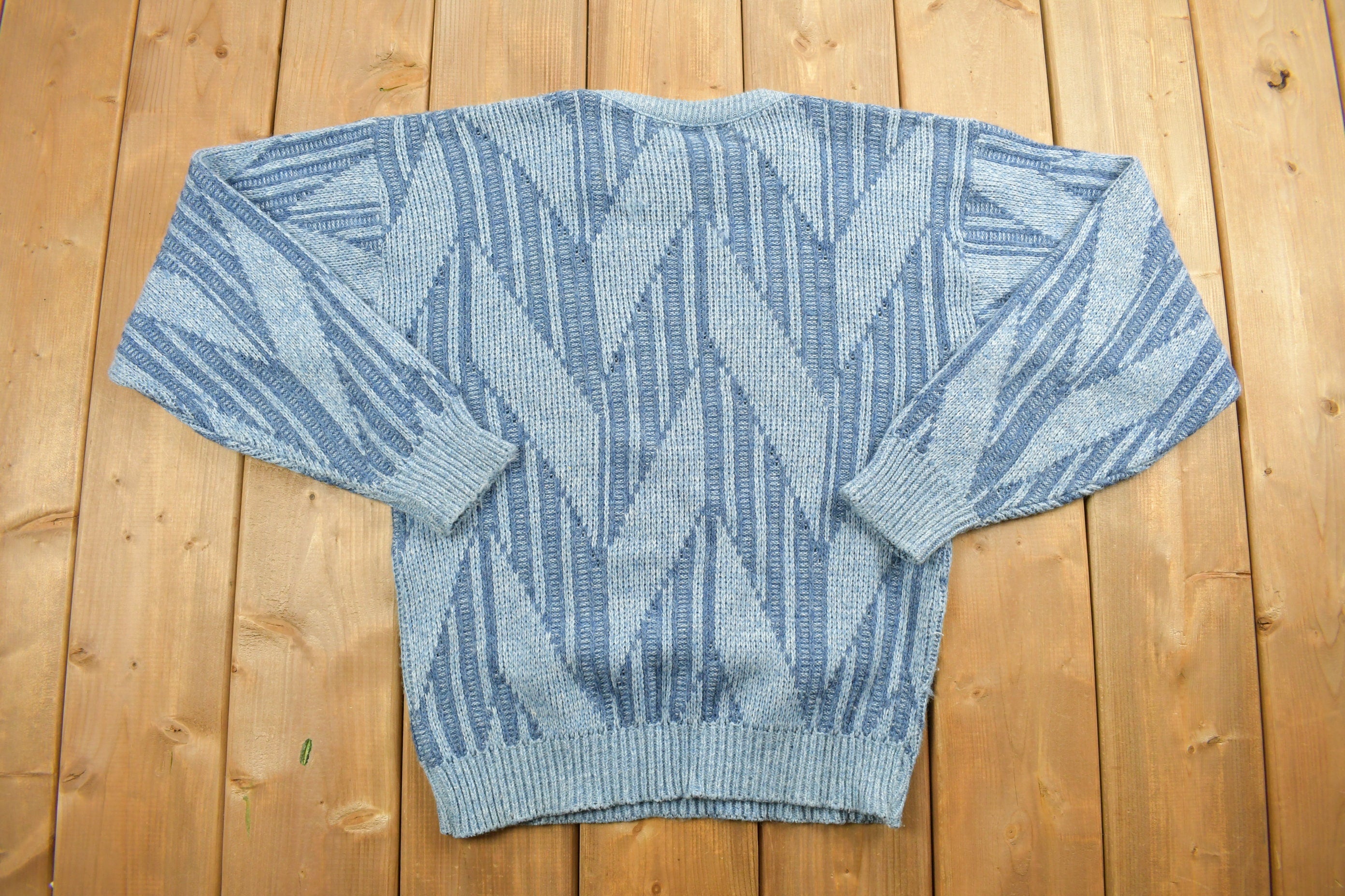 Vintage 1990s Oyster Bay Abstract Patterned Knitted Crewneck Sweater