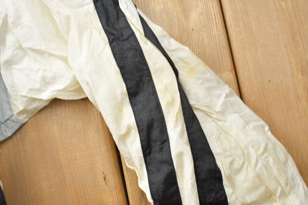 Vintage 1980s Chicago White Sox MLB Windbreaker Jacket