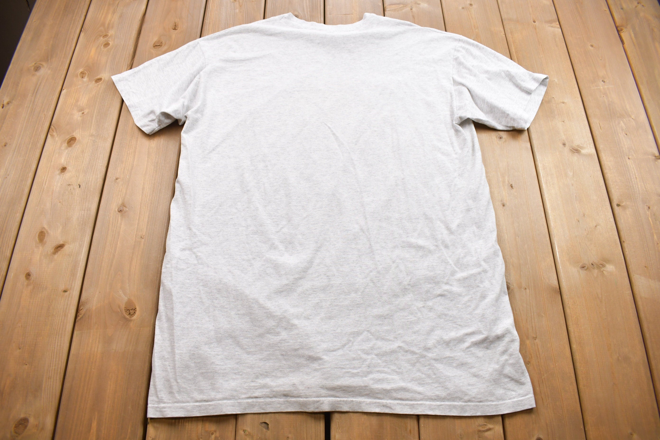 Vintage 1990s Warner Bros Looney Tunes Graphic T Shirt