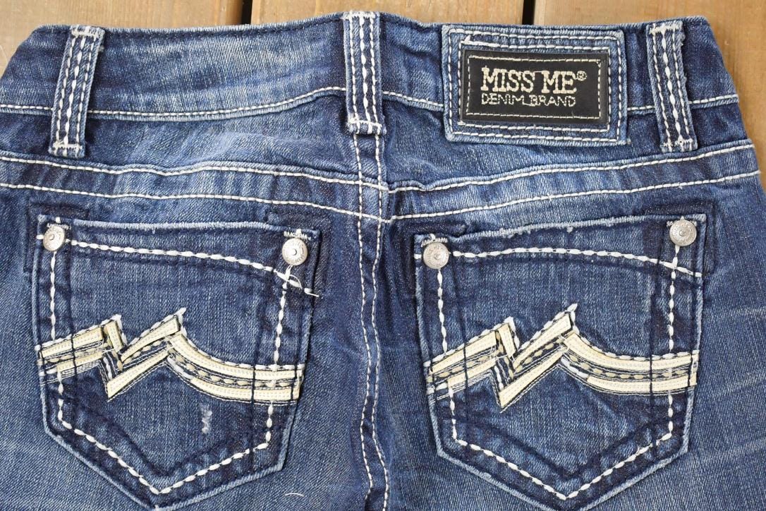 Vintage Deadstock Y2K Miss Me Bedazzled Low Rise Jeans Women's Size 26x31