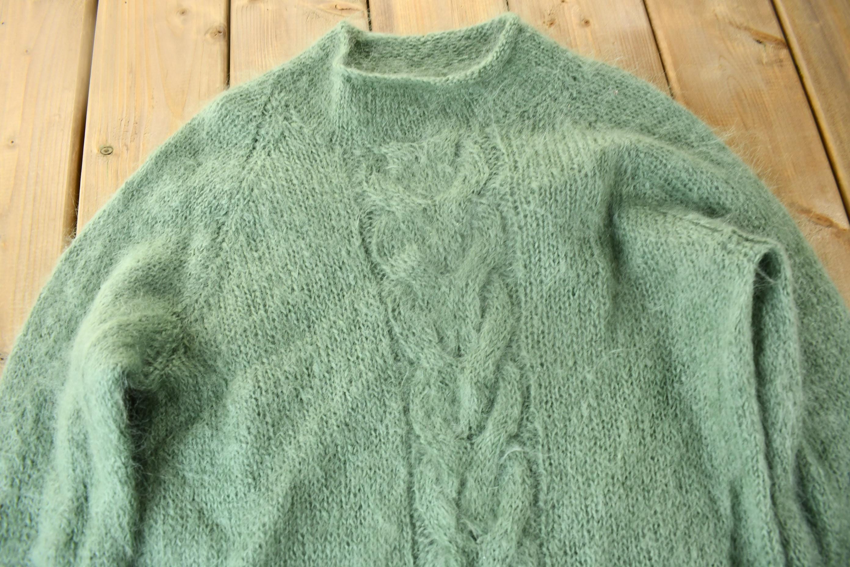 Vintage 1980s Mohair Blend Cable Knit Crewneck Sweater