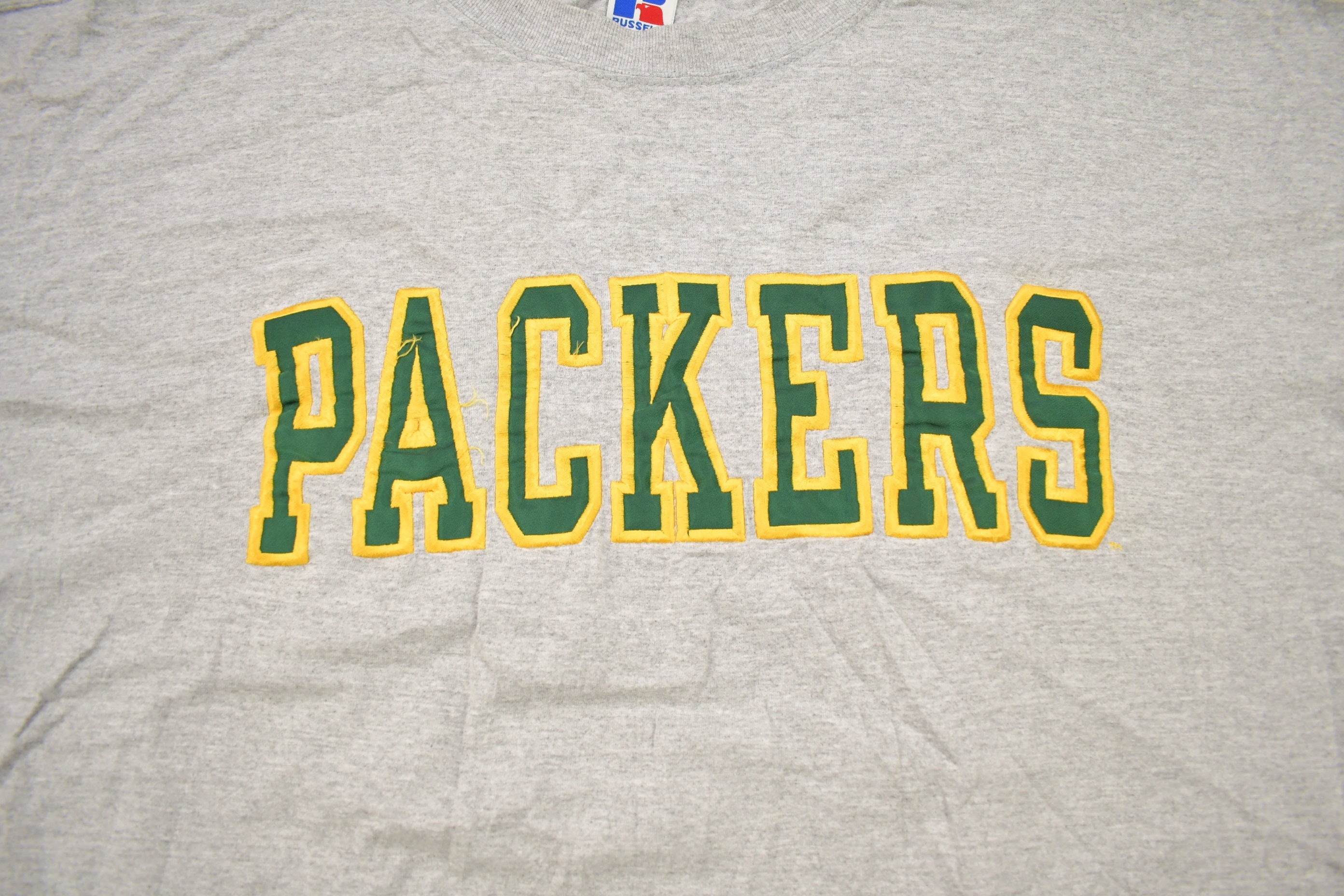 Vintage 1990s Green Bay Packers NFL Russell Athletics Embroidered T-Shirt