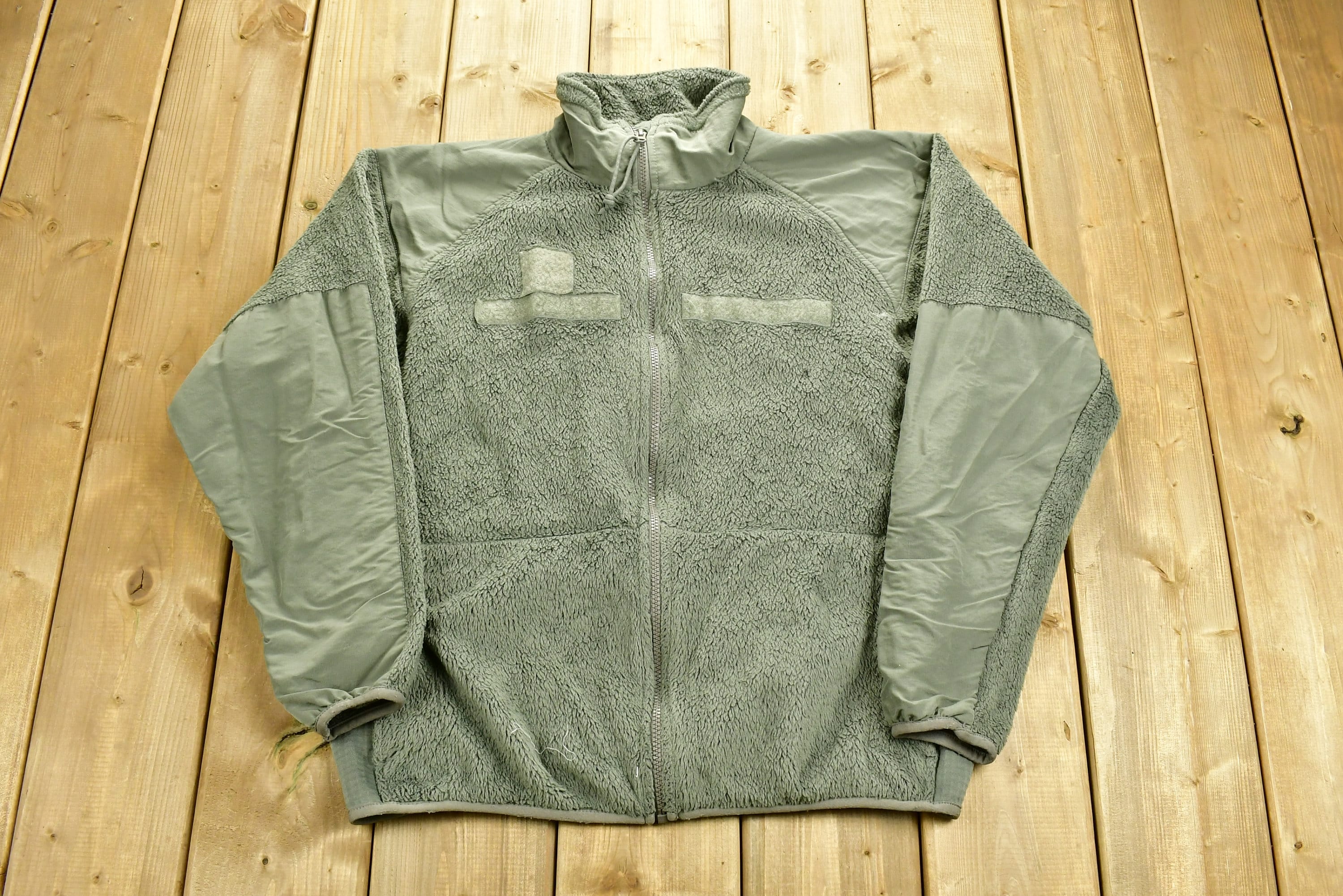 Vintage 1990's Military Cold Weather Polar Tec Fleece Sweater / Full Zip Jacket / Army / Made In / Streetwear Fashion / Army Jacket
