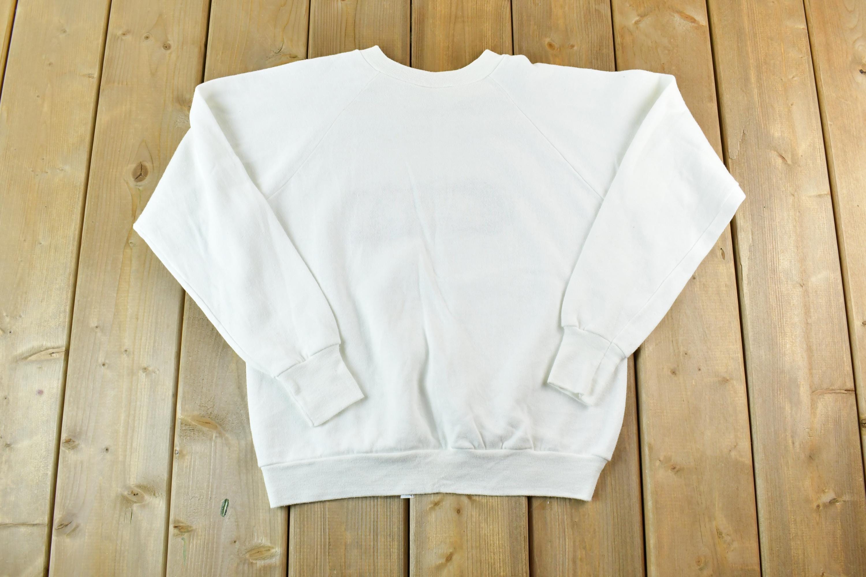 Vintage 1990s Cute Kitten Yarn Embroidered Crewneck Sweater