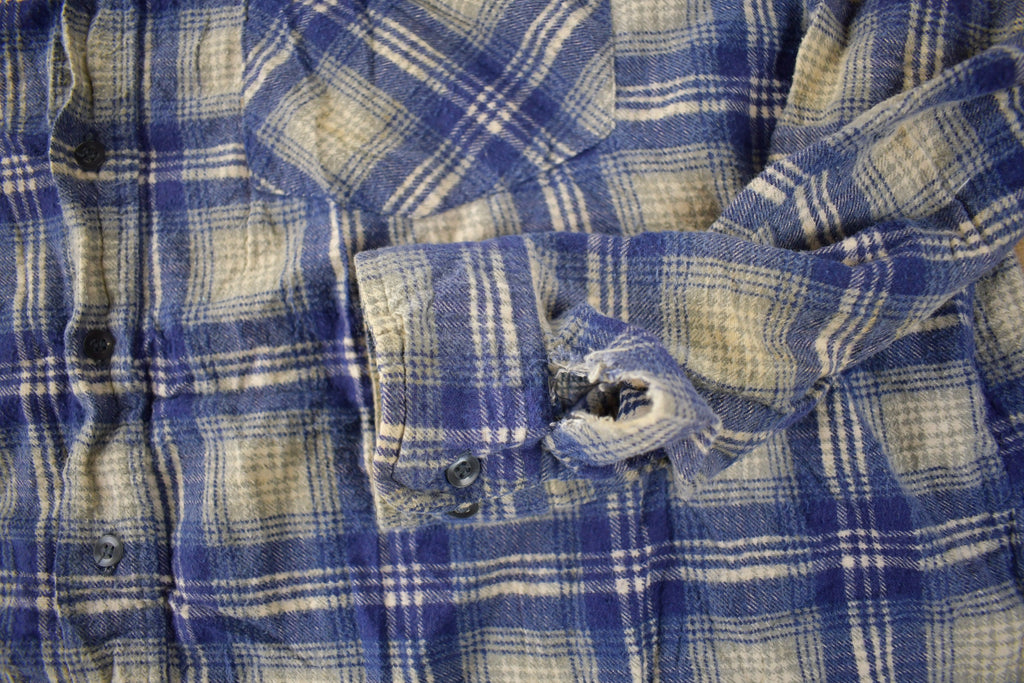 Vintage 1990s Sierra Pacific Distressed Plaid Button Up Flannel Shirt Size XL