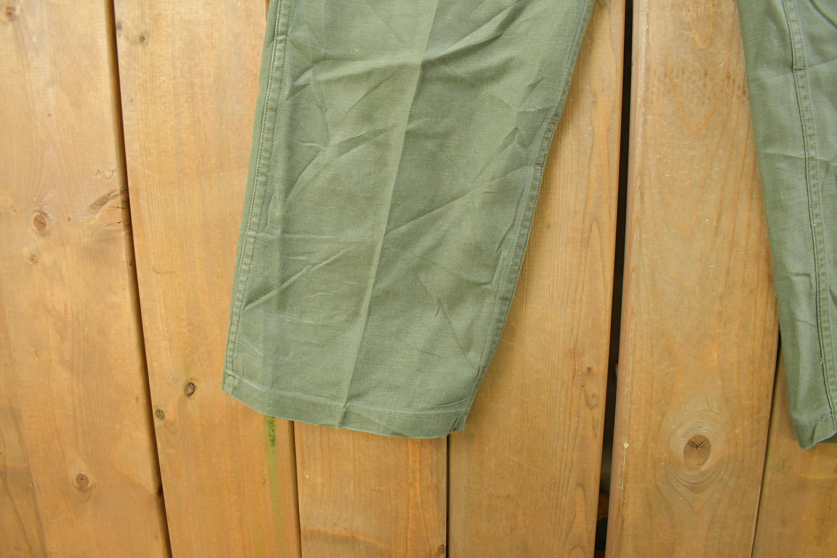 Vintage 1970s Military OG-107 Starched Sateen Fatigue Pants Men's 30 x 32
