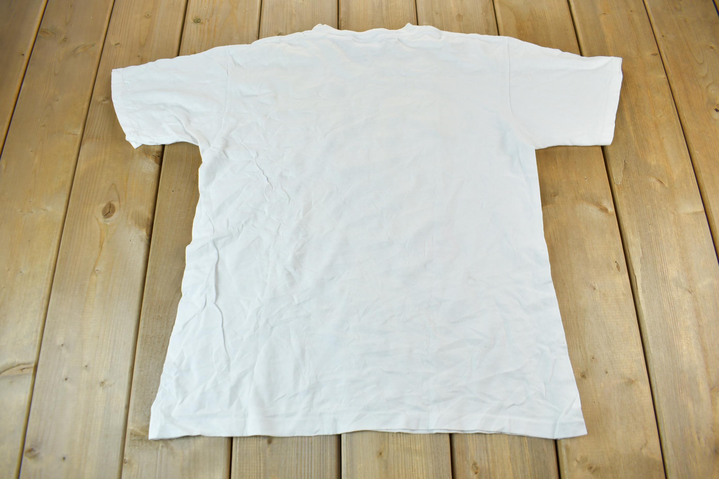 Vintage 1990 Cute Dog Graphic T-Shirt
