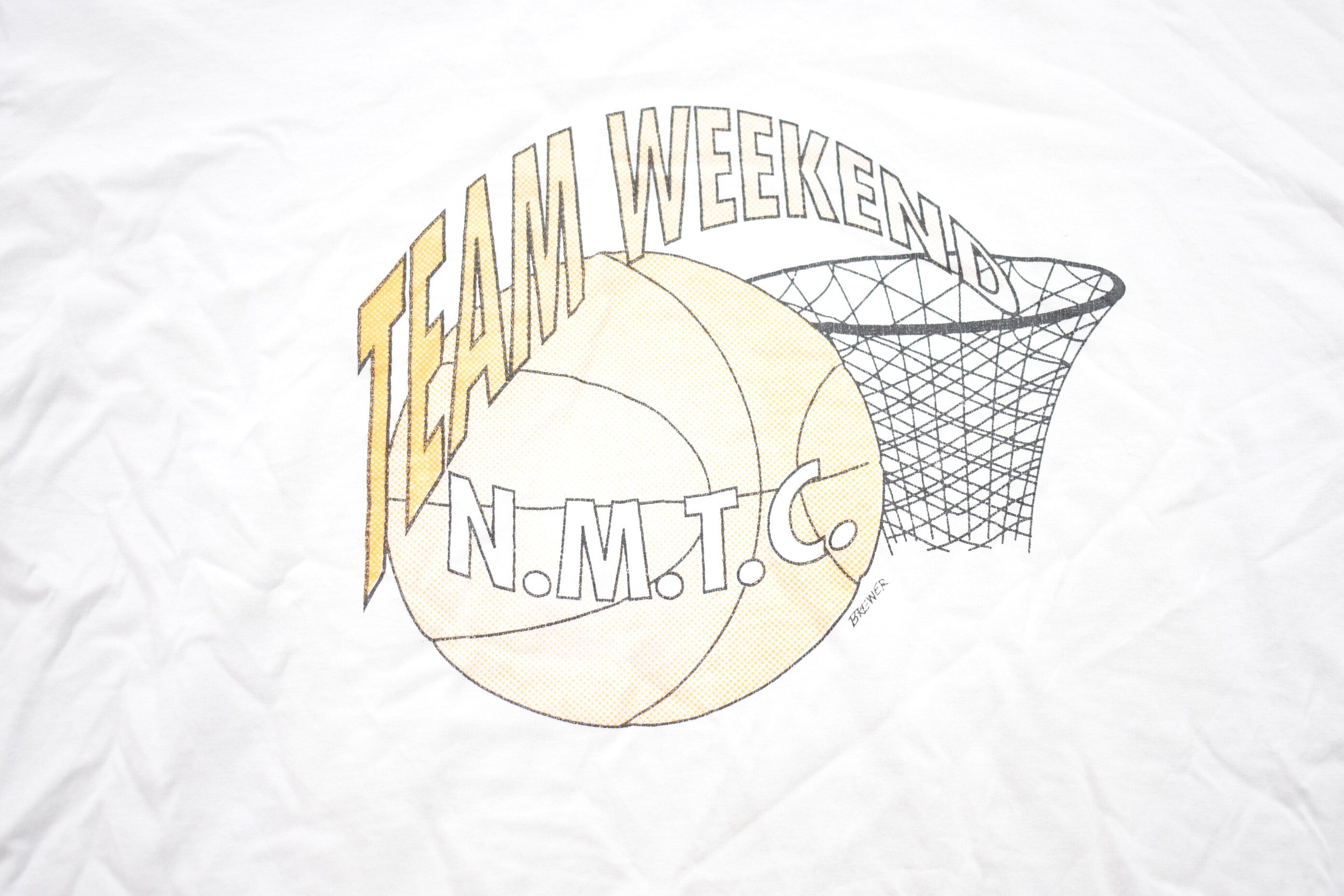 Vintage 1990s Team Weekend Basketball Graphic T-Shirt