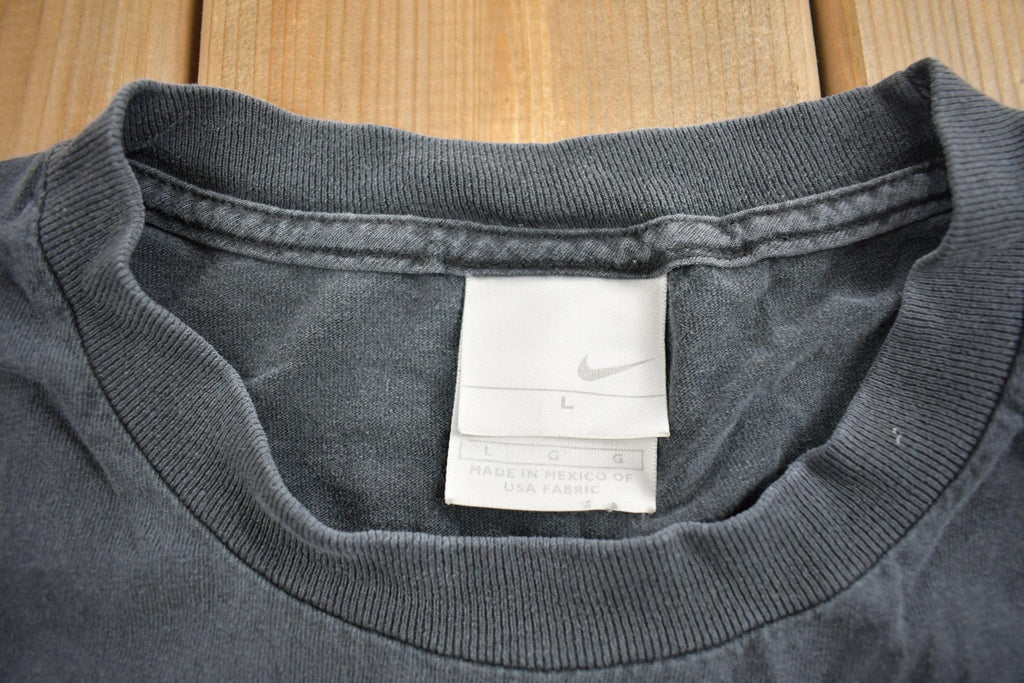 Vintage 2000s Nike Big Swoosh Graphic T-Shirt