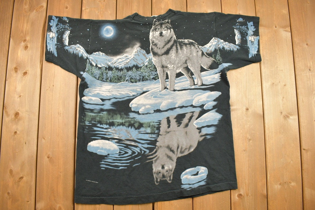 Vintage 1994 Liquid Blue Wolf All Over Print Graphic T-Shirt