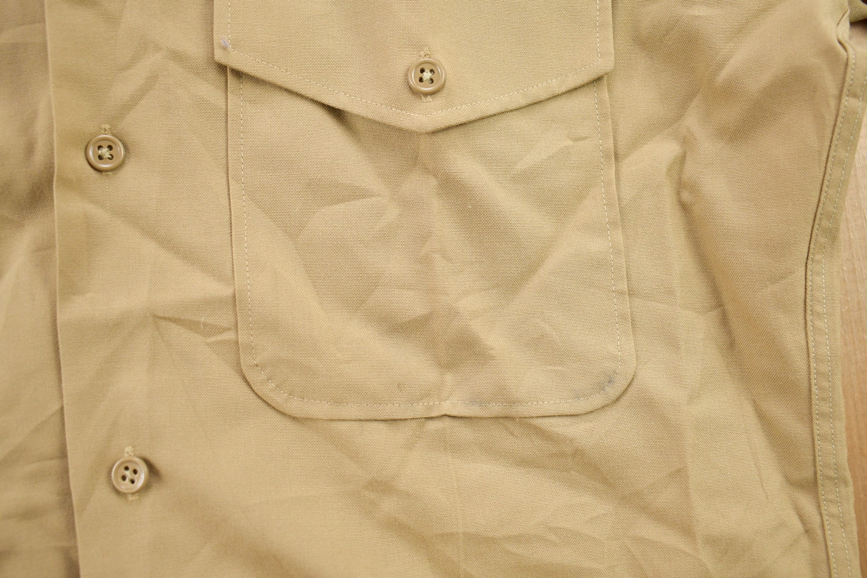 Vintage 1990s Blank Beige U.S.M.C. Military Button Up Shirt