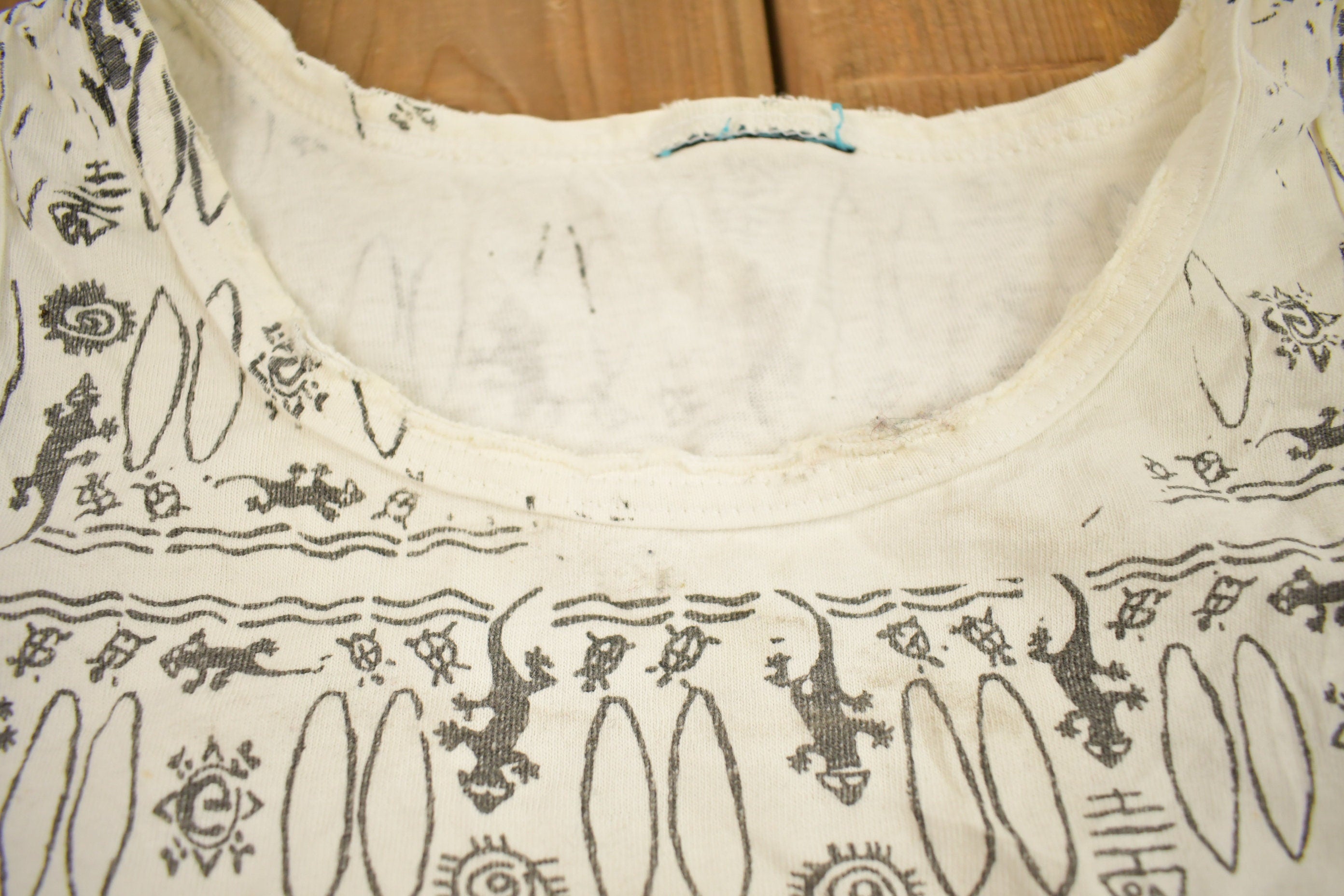 Vintage 1990s Gecko Hawaii All Over Print Souvenir Tank Top