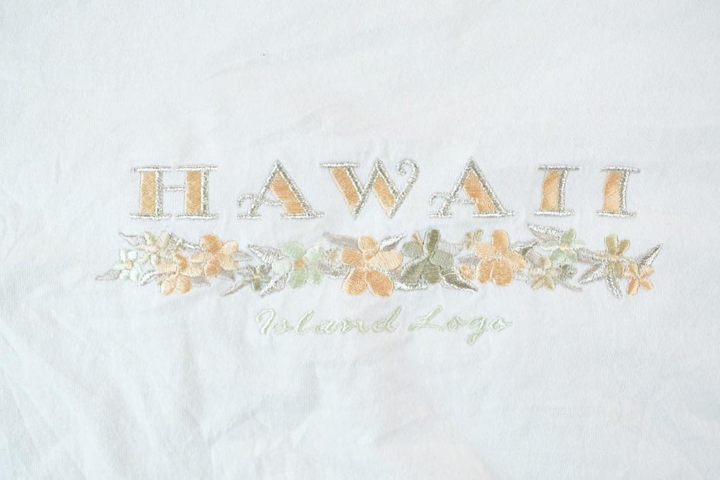 Vintage 1990s Hawaii Embroidered Souvenir T-Shirt