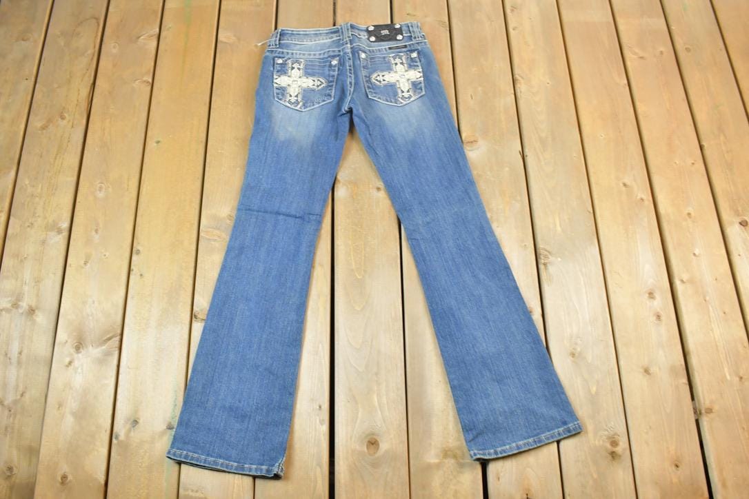 Vintage Y2K Miss Me Bedazzled Low Rise Jeans Size 26x31