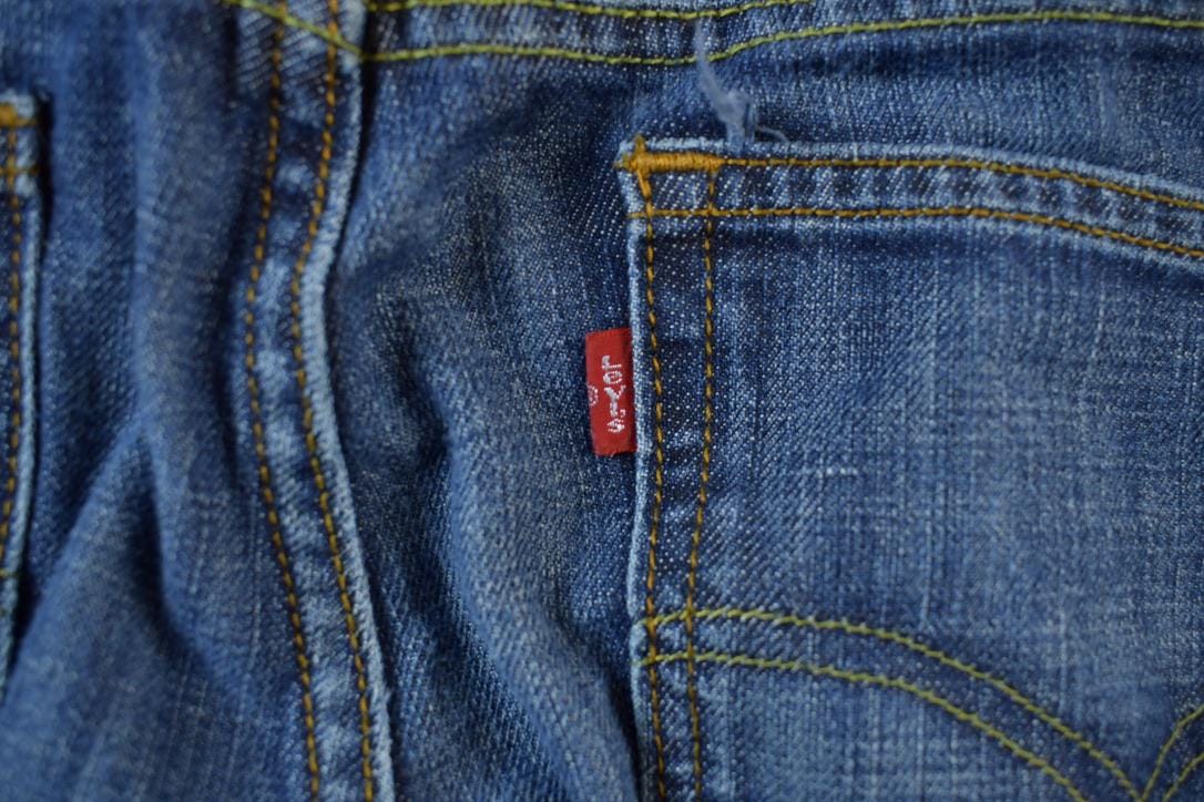 Vintage 2000s Levis Red Tab 534 Low Flare Denim Jeans Size 30 x 32